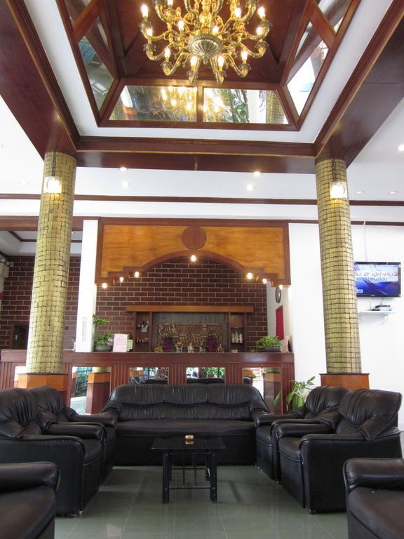 Kamala Beach Inn Phuket Buitenkant foto