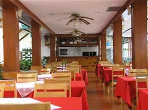 Kamala Beach Inn Phuket Buitenkant foto